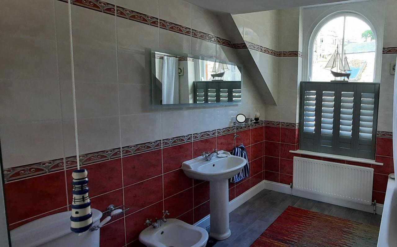 Newly Refurbished 2Nd Floor Apartment Lil Nauti Fowey Exterior photo